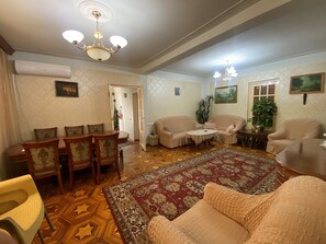 Flat-screen TV - Nork House in Yerevan (Yerevan)