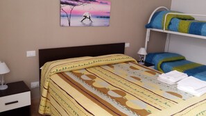 3 bedrooms, iron/ironing board, travel crib, free WiFi