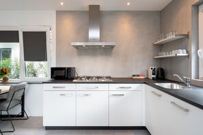 Luxury Cabin | Private kitchen