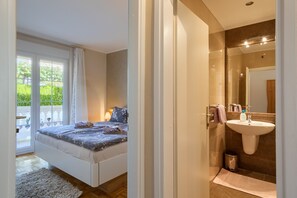 Ferros/tábuas de passar roupa, Wi-Fi de cortesia, roupa de cama