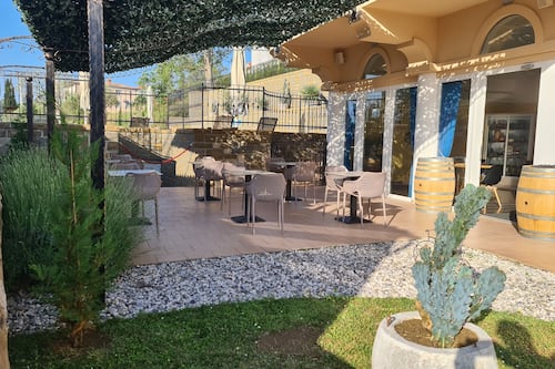Tägliches Frühstücksbuffet gegen Gebühr