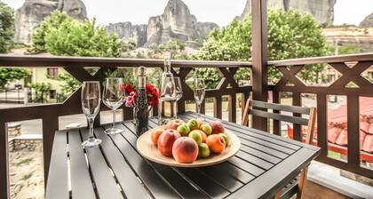 Meteora Heaven and Earth Kastraki