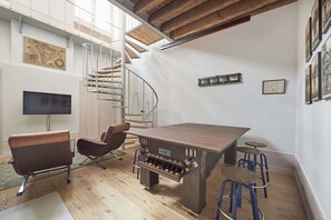 Camas con pillow-top y artículos del minibar gratis