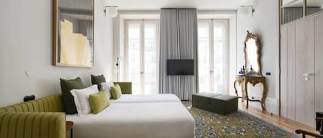 Studio | Pillow-top beds, free minibar items, in-room safe, free WiFi