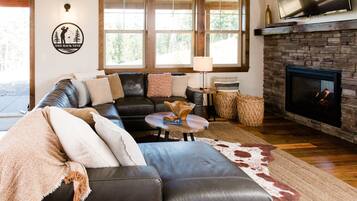 Smart TV, fireplace, DVD player