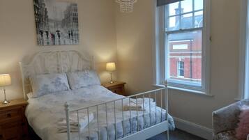 Apartment, Multiple Beds | 2 bedrooms, free WiFi, bed sheets