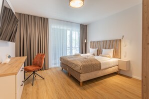1 habitación, escritorio, tabla de planchar con plancha y wifi gratis 