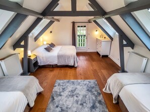 6 Schlafzimmer, Bügeleisen/Bügelbrett, kostenloses WLAN, Bettwäsche