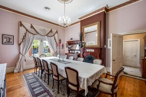 Dining - The Red Door: Expansive Home/Pool/4 BR w Ensuites
 (GLENELG SOUTH)
