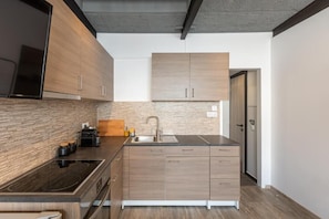 Chambre Double Ville | Cuisine privée | Mini réfrigérateur, machine à expresso, bouilloire électrique