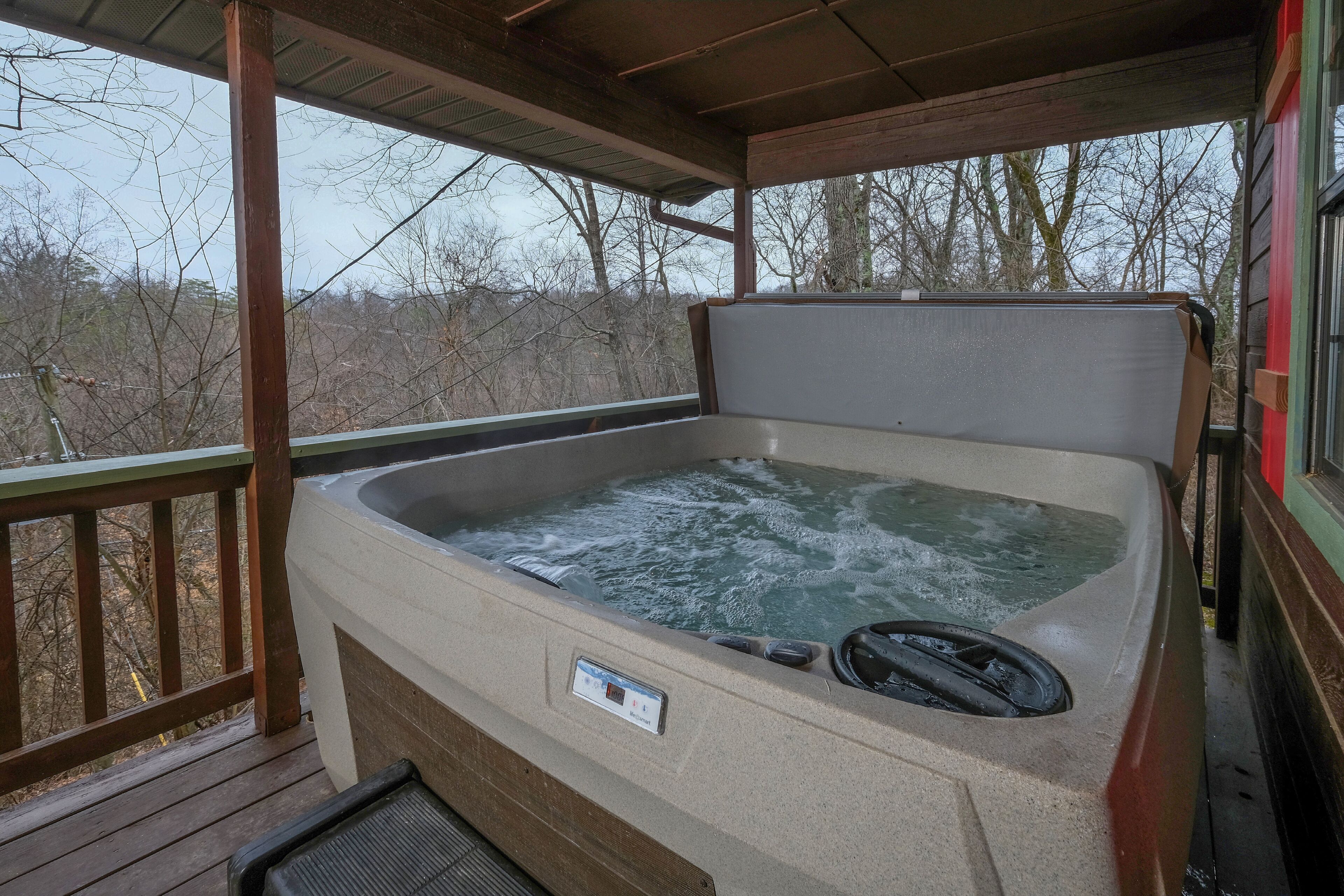 Outdoor spa tub