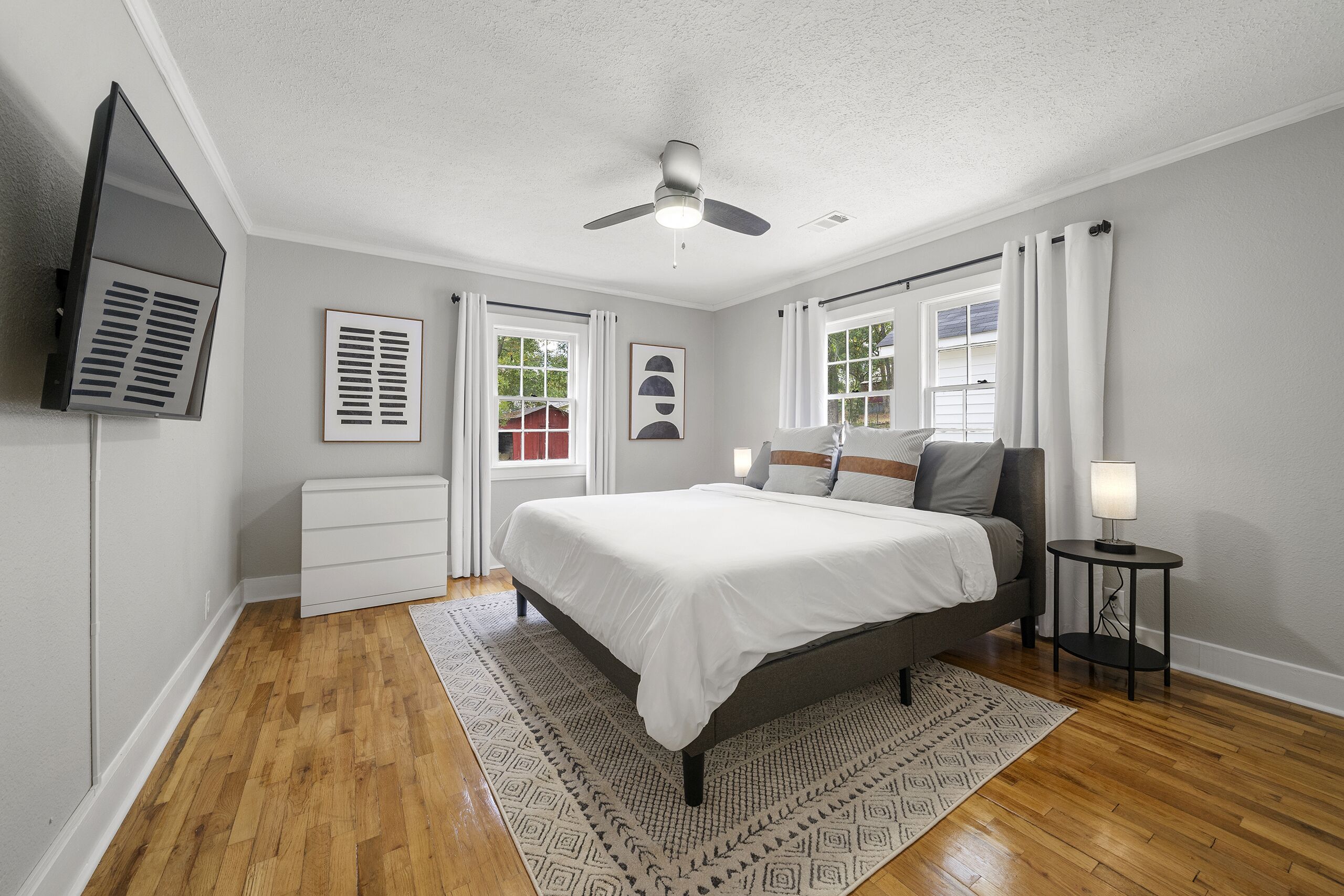 2 habitaciones, tabla de planchar con plancha y wifi gratis 