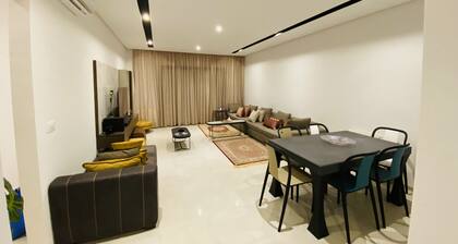 Luxurious 2 Bedroom Apartment 10 min from the Beach in the heart of Sousse 🇹🇳