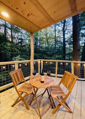 Outdoor dining - Treehouse With Hot Tub Close to Sunday River! (Woodstock)