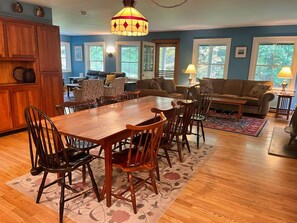 Dining - Edgewood, Beautiful custom built 5 bdrm home w/ fire pit, game room, scenic pond (Milford)