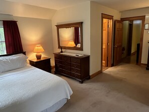 5 chambres, fer et planche à repasser, accès au Wi-Fi (inclus)