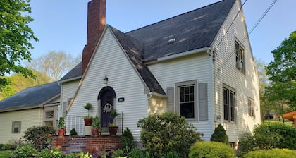 Garden House - Close to All Star Village, beautiful gardens, game room