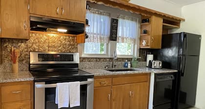 Garden House - Close to All Star Village, beautiful gardens, game room