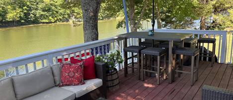 屋外ダイニングエリア