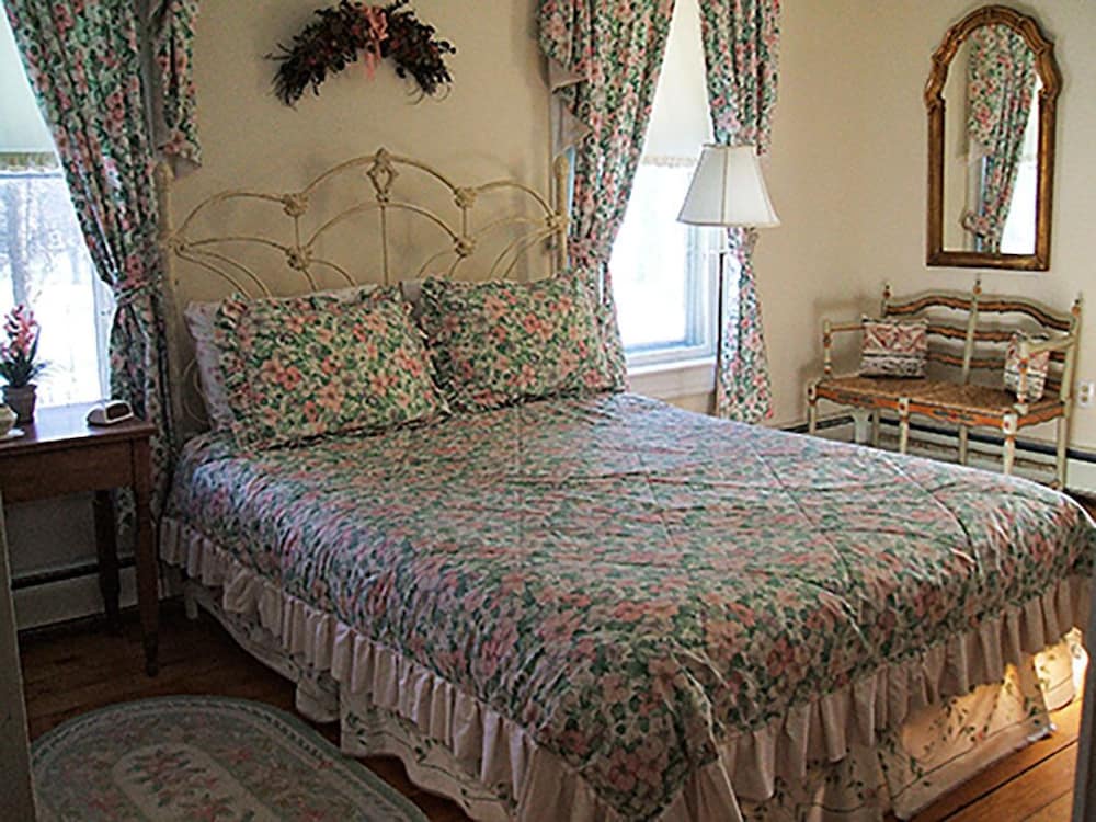 Nelson Pines Rose Rm 1 of 3 private rooms in Cooperstown Classic