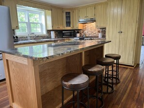 Fridge, microwave, oven, stovetop - Peterson Place - Large updated farmhouse, pool, fire pit, close to Oneonta (West Laurens)