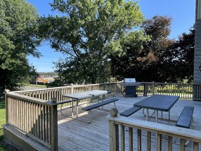 Across from Dream Park -  6 bdrms - 3 baths - game room!