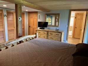 4 habitaciones, tabla de planchar con plancha y wifi gratis