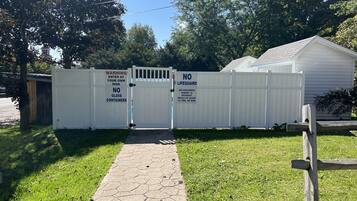 Enceinte de lâhĂ©bergement