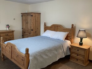 Strykejern/-brett, wi-fi (inkludert) og sengetøy