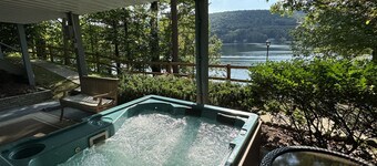 Sunset Waters -Goodyear Lake - hot tub, swimming ,fishing. paddle sports