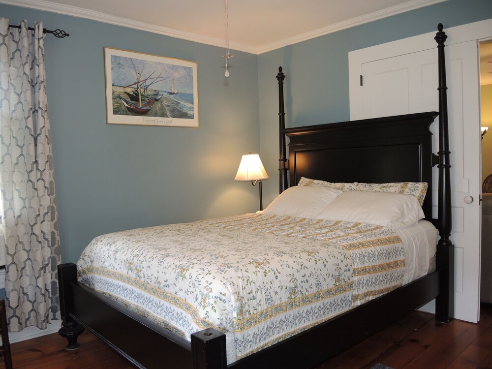 Susquehanna House Renovated apartment in Cooperstown Village walk