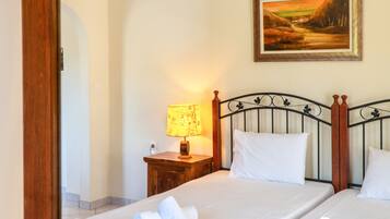 1 Schlafzimmer, Bügeleisen/Bügelbrett, kostenloses WLAN, Bettwäsche