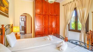 1 sovrum, strykjärn/strykbräda, gratis wi-fi och sängkläder