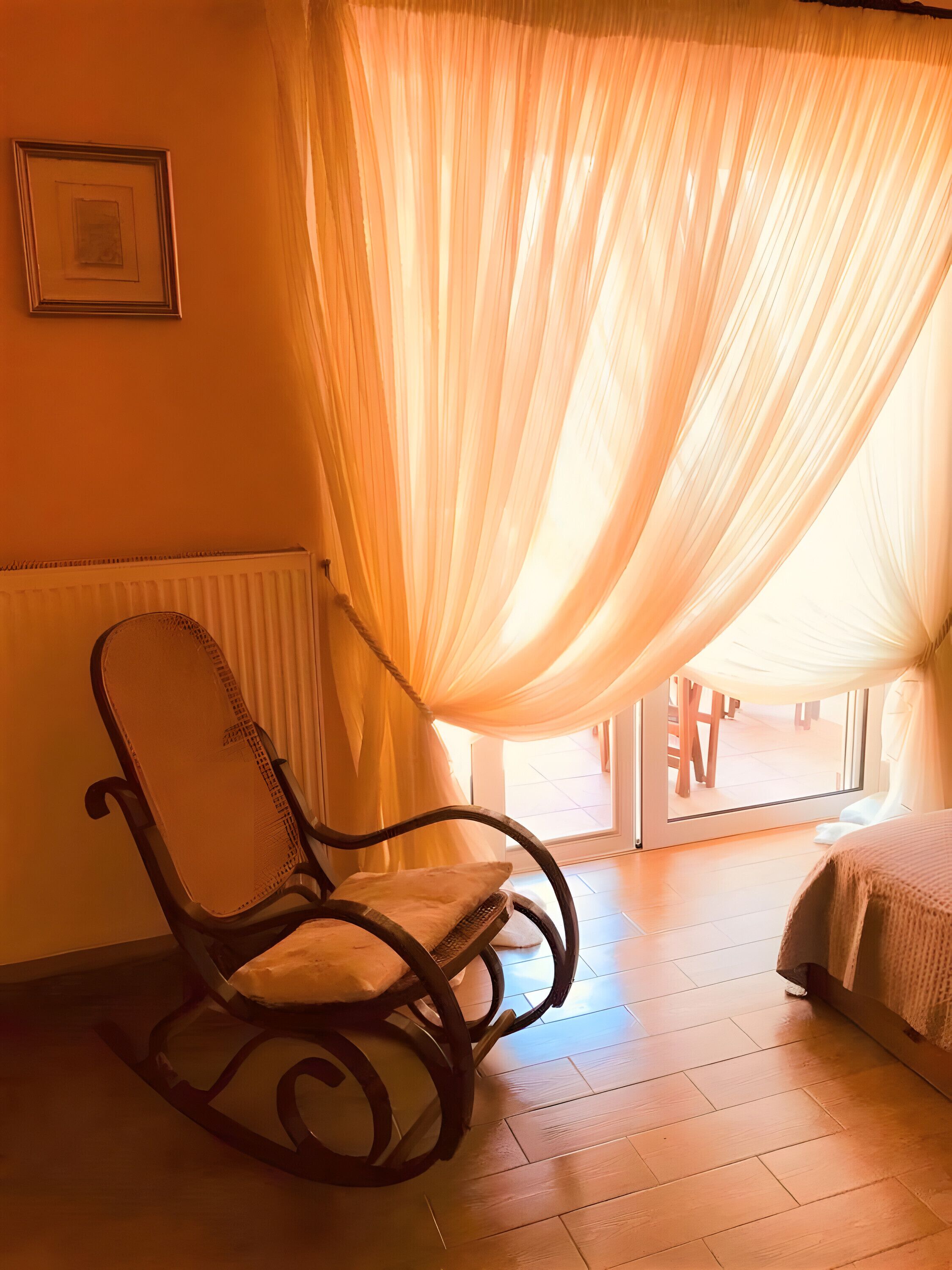 5 bedrooms, iron/ironing board, free WiFi, bed sheets