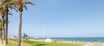 Apartment "Residencial Fénix" with Shared Pool, Terrace & Wi-Fi