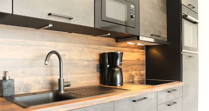 Marvel Apartment zentrumsnah mit Balkon, Parkplatz und Ladestation