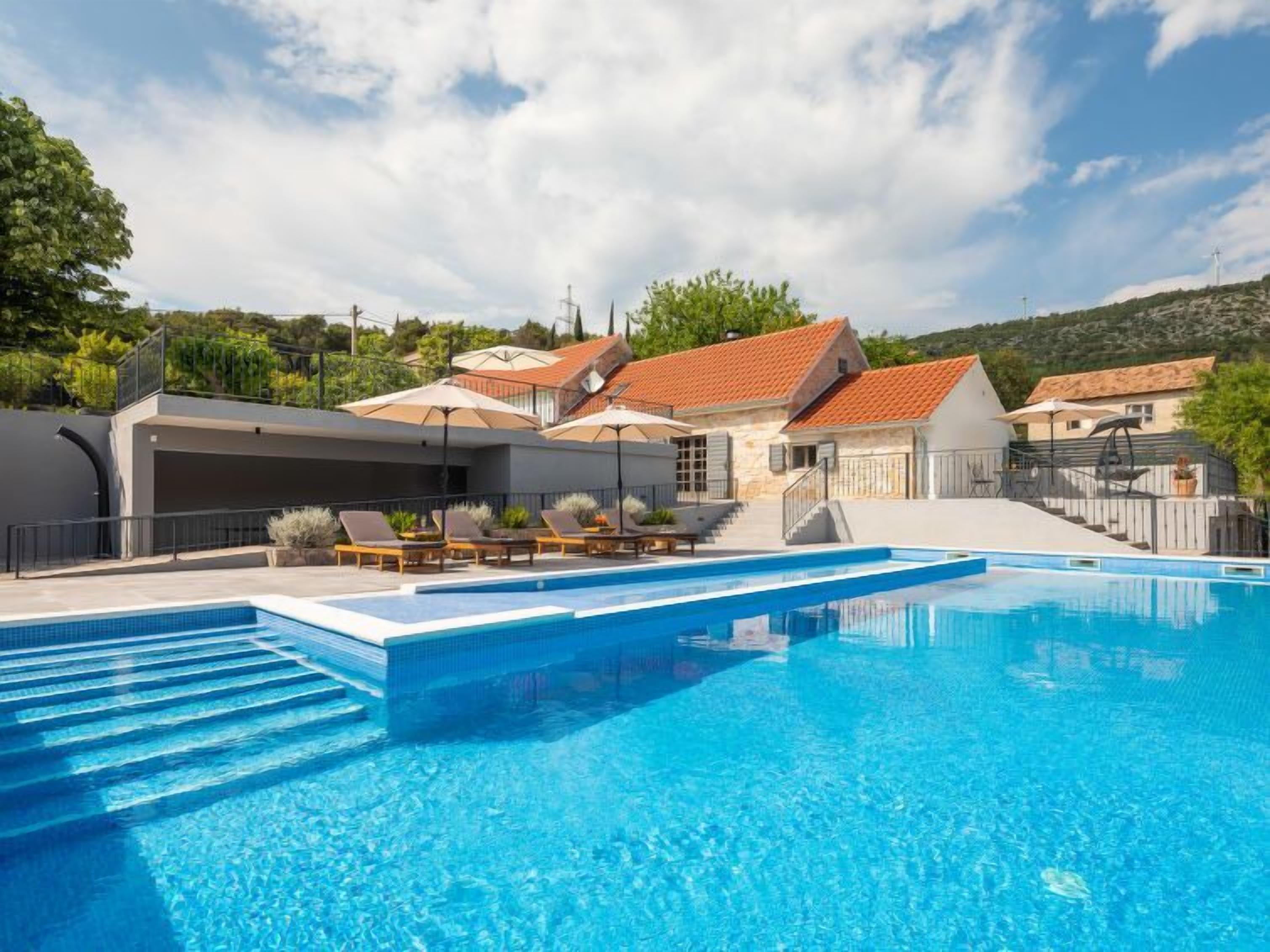 Beheizter Pool