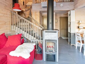 Una televisión de pantalla plana