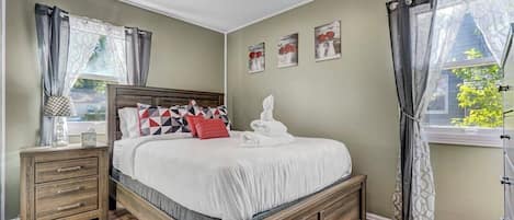 3 soverom, skrivebord, strykejern/-brett og wi-fi