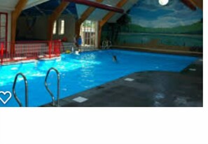 Piscine couverte, piscine extérieure