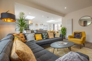 TV - Little Soames, Holt, Norfolk (Holt)