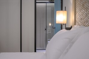 Een minibar, individueel gedecoreerd, individueel gemeubileerd