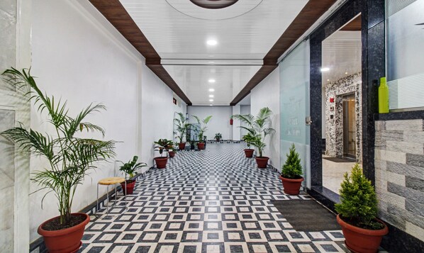 Free self parking - Treebo Hotel Rk Inn, Railway Station (Nagpur)