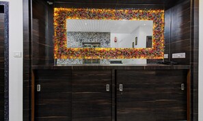 Lobby - Treebo Hotel Rk Inn, Railway Station (Nagpur)