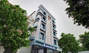 Exterior - Treebo Hotel Rk Inn, Railway Station (Nagpur)