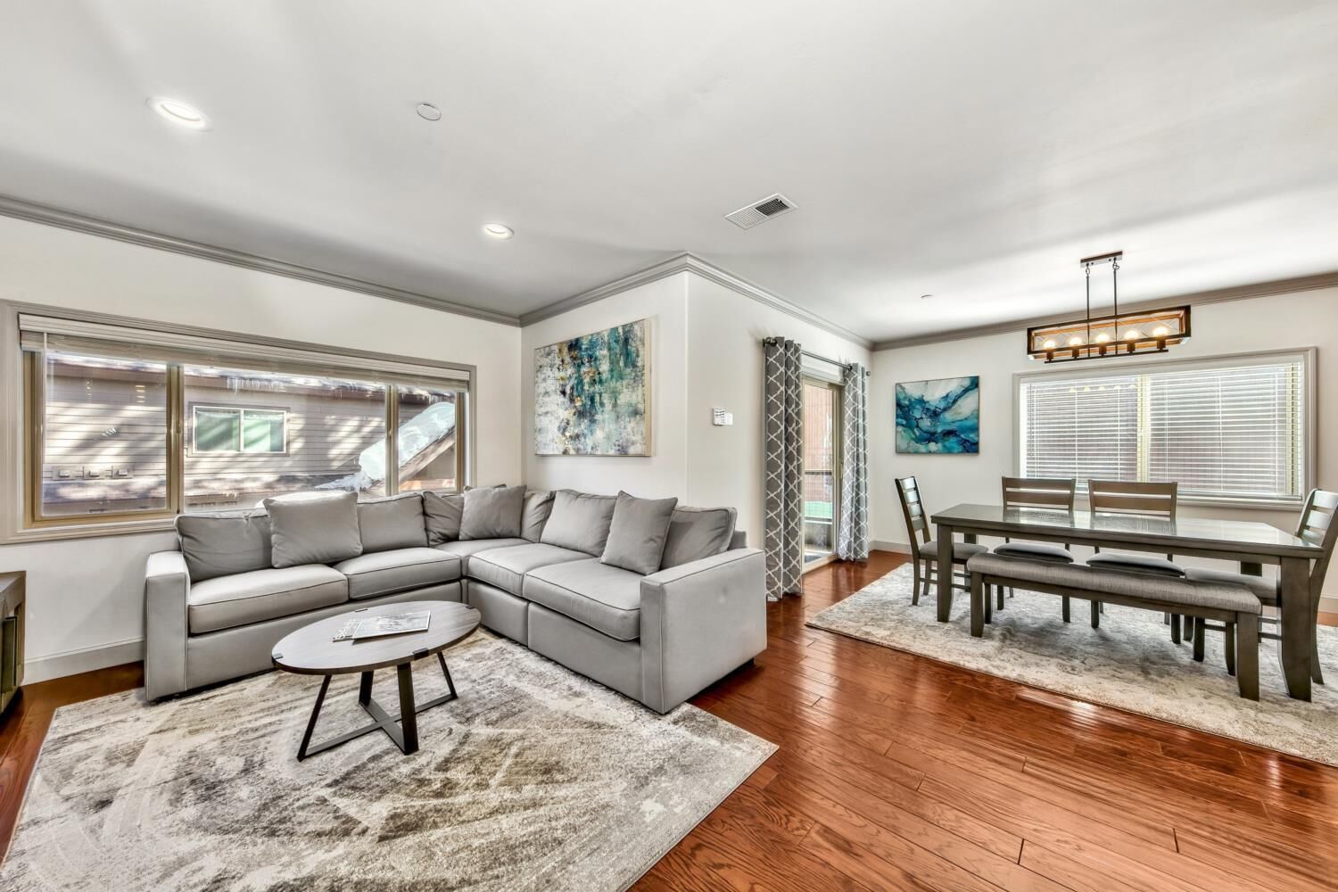 Smart TV, fireplace, video games