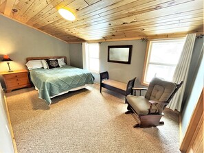 7 bedrooms, WiFi, bed sheets