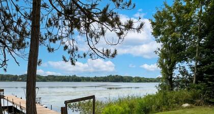Green Tree Getaway on Blockhouse Lake