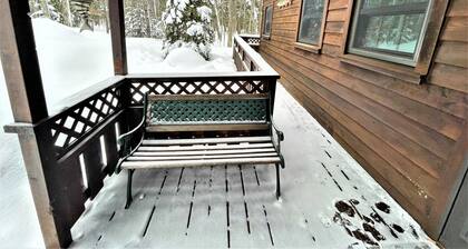 Loon Landing on Schnur Lake | 3 Bed, 1 Bath