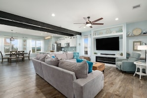 House, 3 Bedrooms | Living area | Smart TV, streaming services